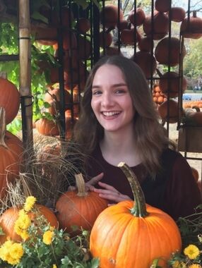 Meet your Posher, Em